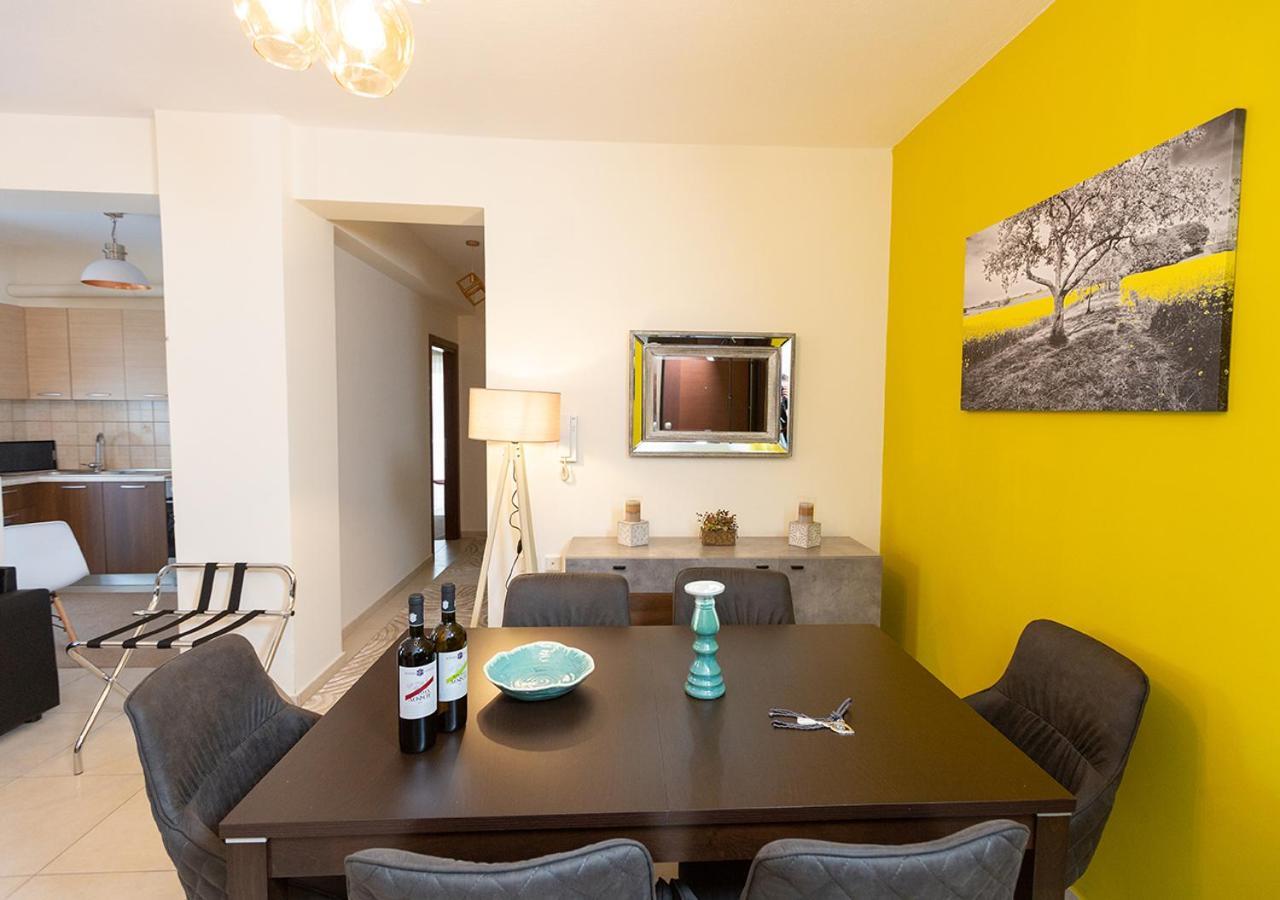 V Luxury Apartment 1 Яніна Екстер'єр фото